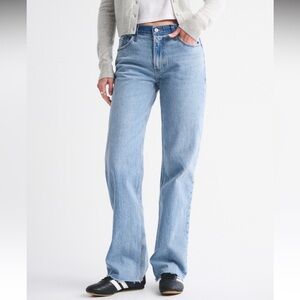 Tonal waistband baggy low rise jeans